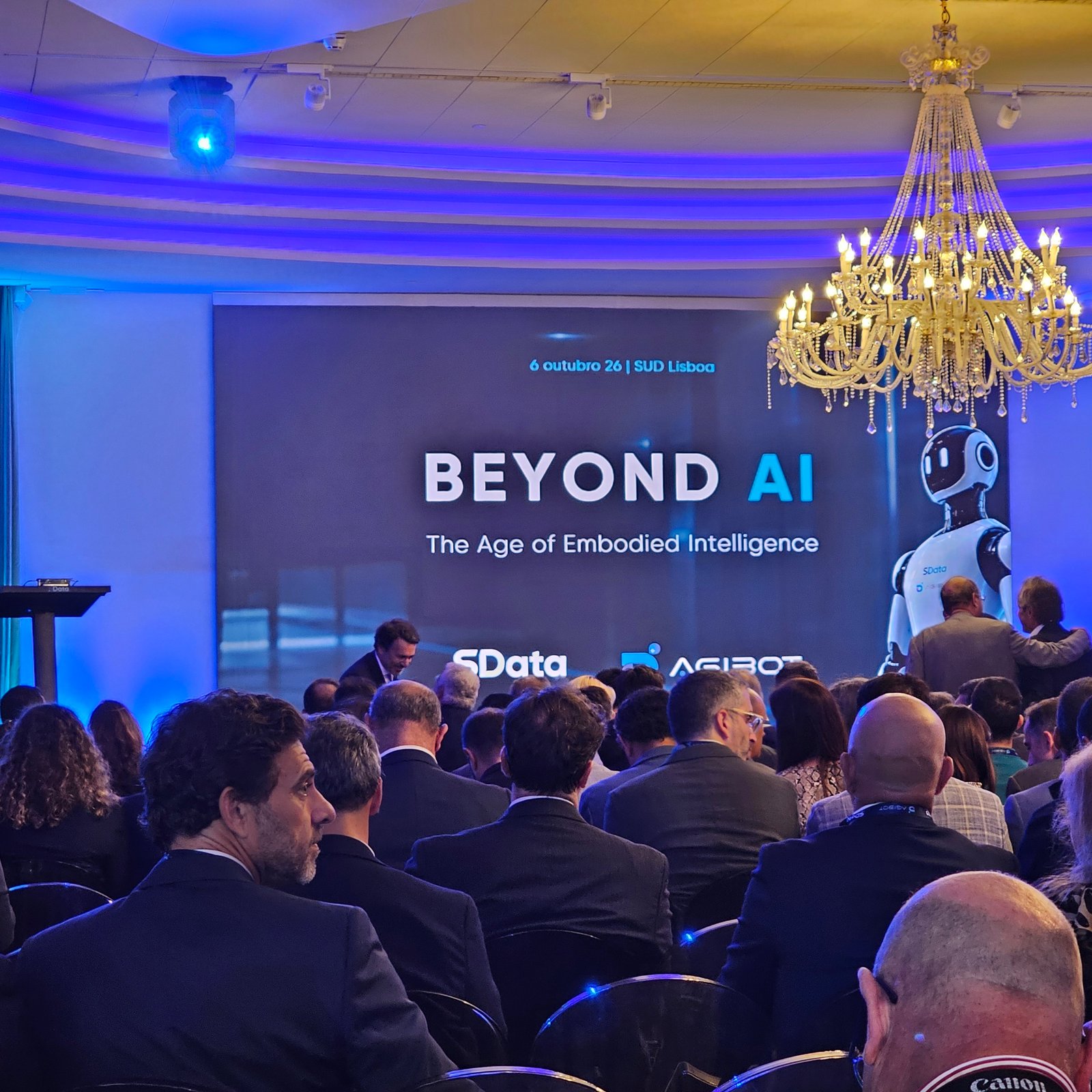 Tradução em tempo real por IA no evento Beyond AI, no SUD Lisboa — imagem 2
