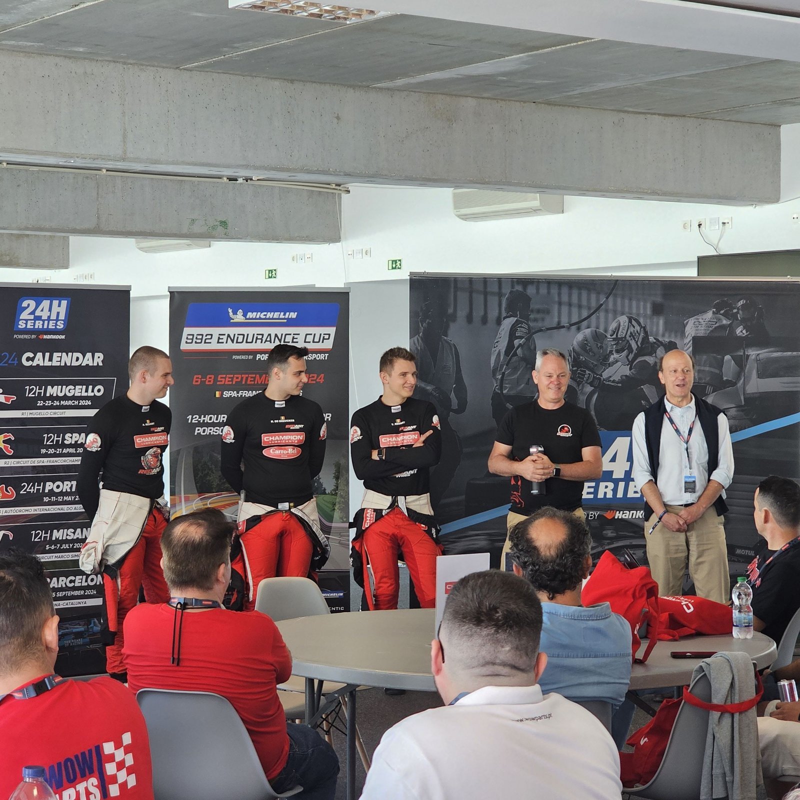 Acompanhamento de apresentação de equipa de racing aos patrocinadores — imagem 13