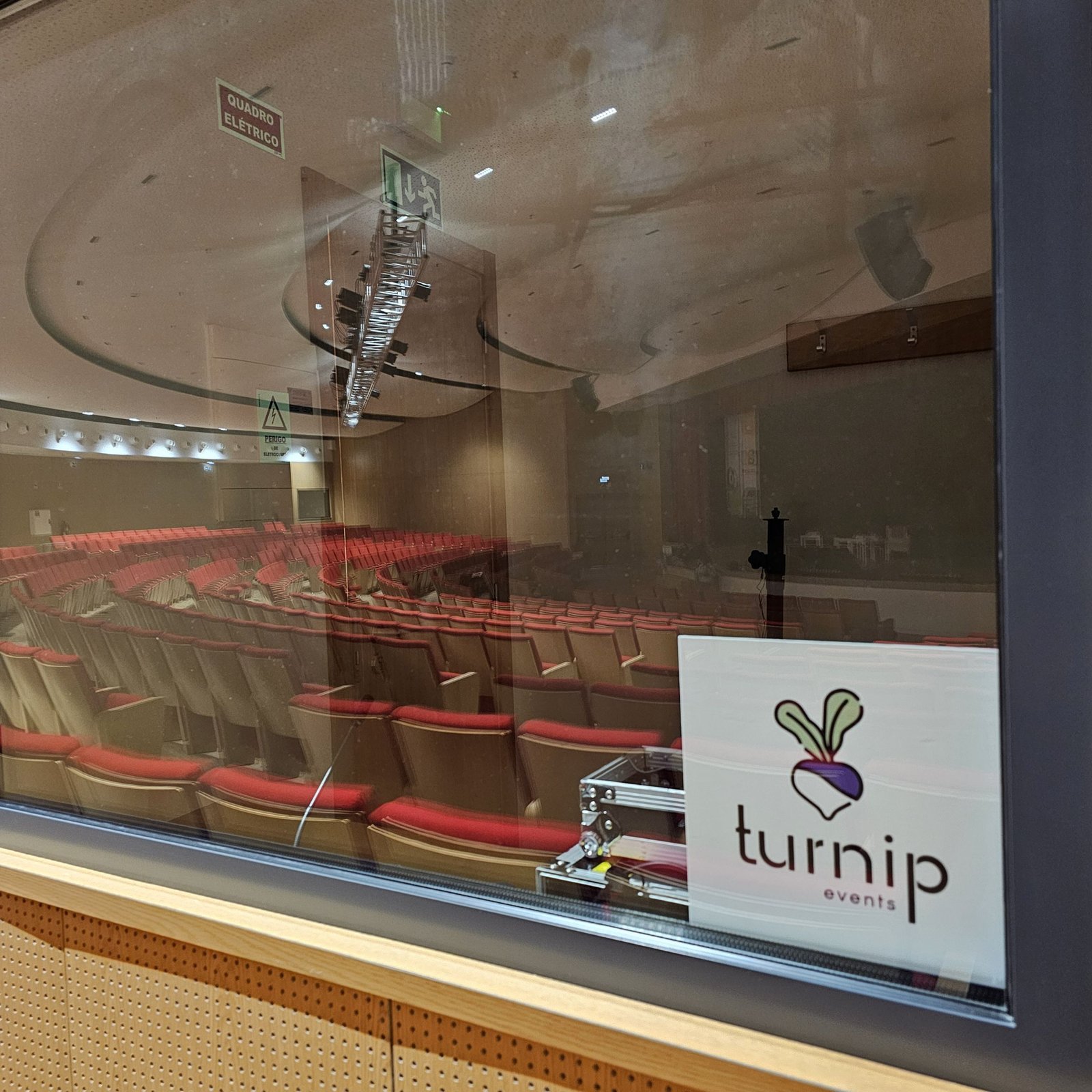 XI Congresso Nacional de Suinicultura — Interpretação simultânea — Turnip Portugal